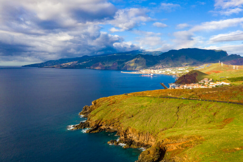 Madeira o Azores