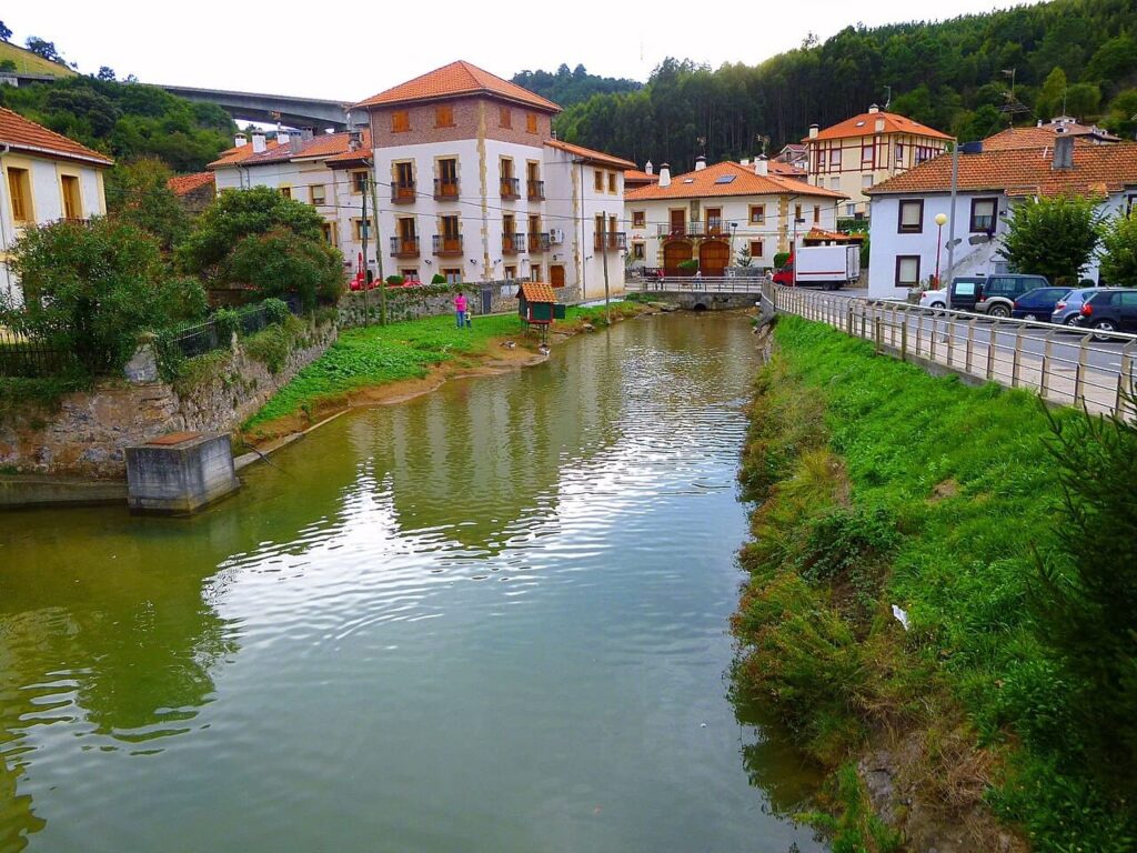 Pueblos bonitos cerca de Castro Urdiales